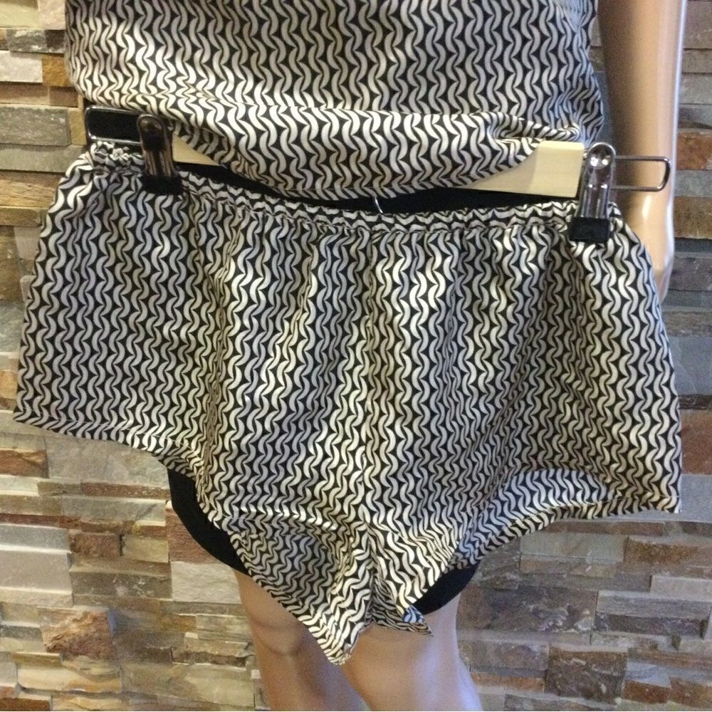 ASCENO Silk Top+Short Pijamas Set - Picture 7 of 11